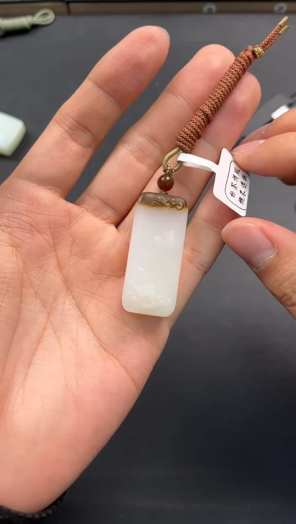 未镶嵌手串和田玉俄料糖白吊坠微色差