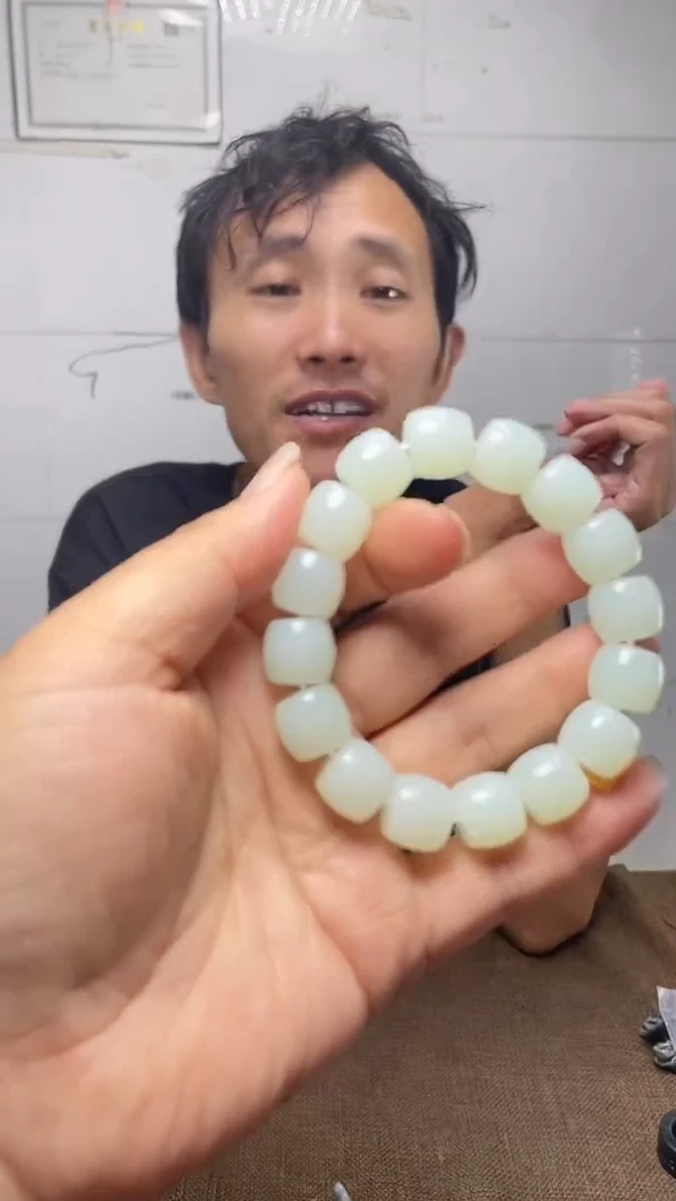 未镶嵌和田玉挂件1