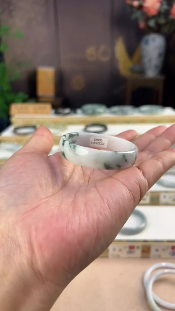 【闪购商品】翡翠手镯未镶嵌翡翠手镯