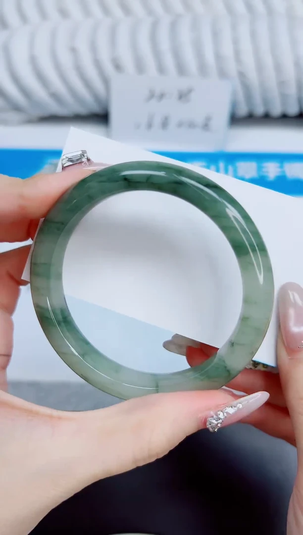 未镶嵌手镯石英质玉151/58