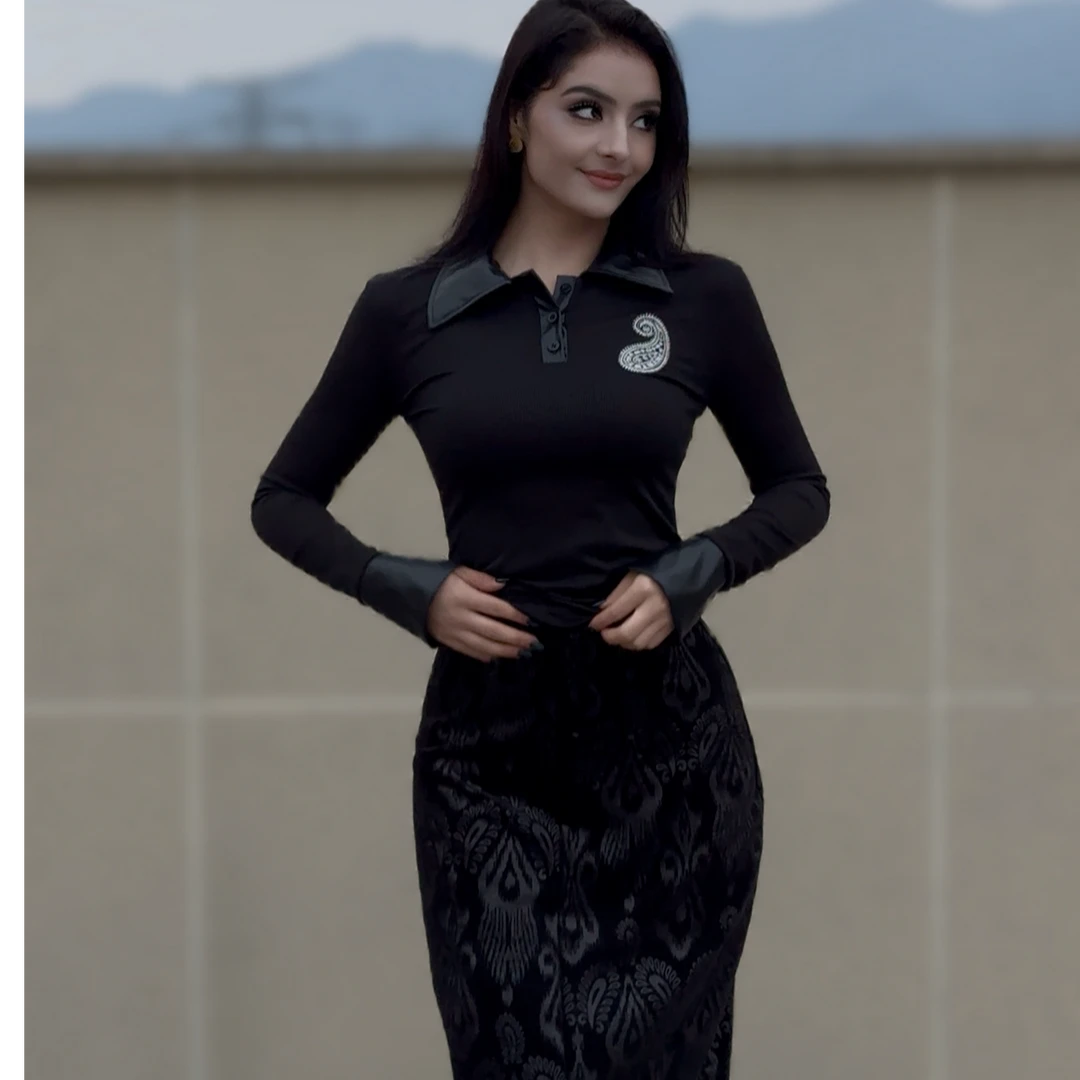 灯芯绒atlas压花半身裙