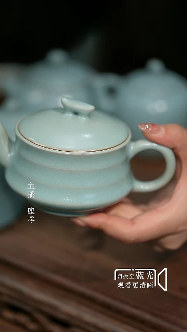 玲*蕾竹节壶-王国奇章款-天青-微瑕-羊