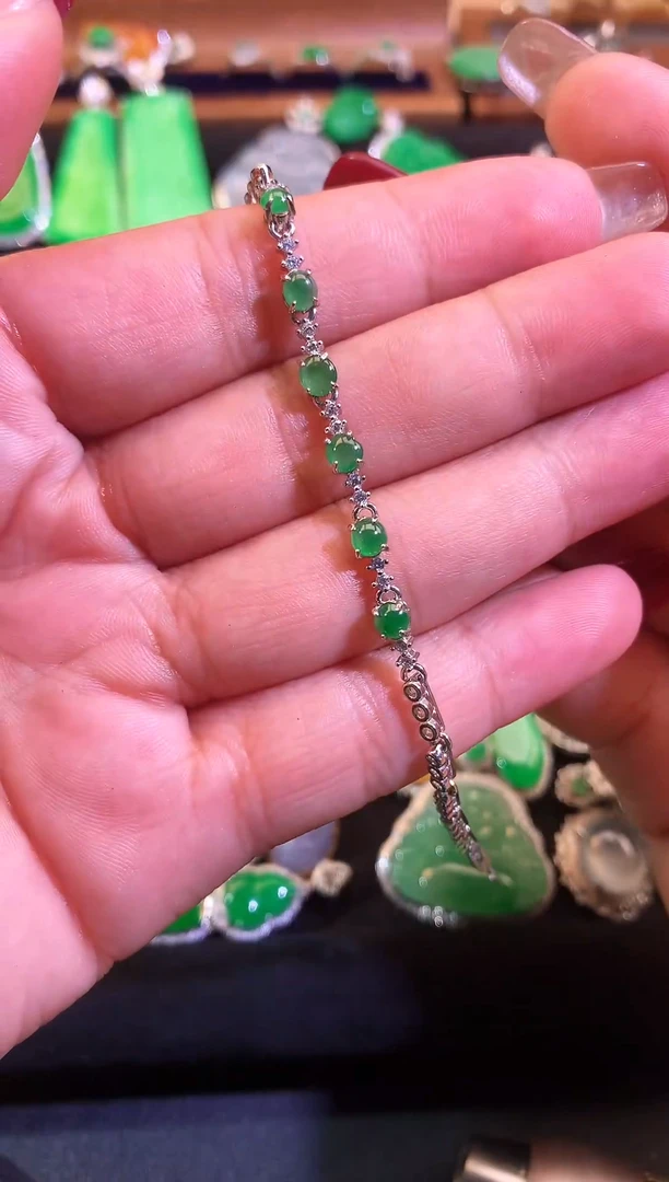 【闪购商品】翡翠手链银S925镶嵌缅甸天然A货翡翠