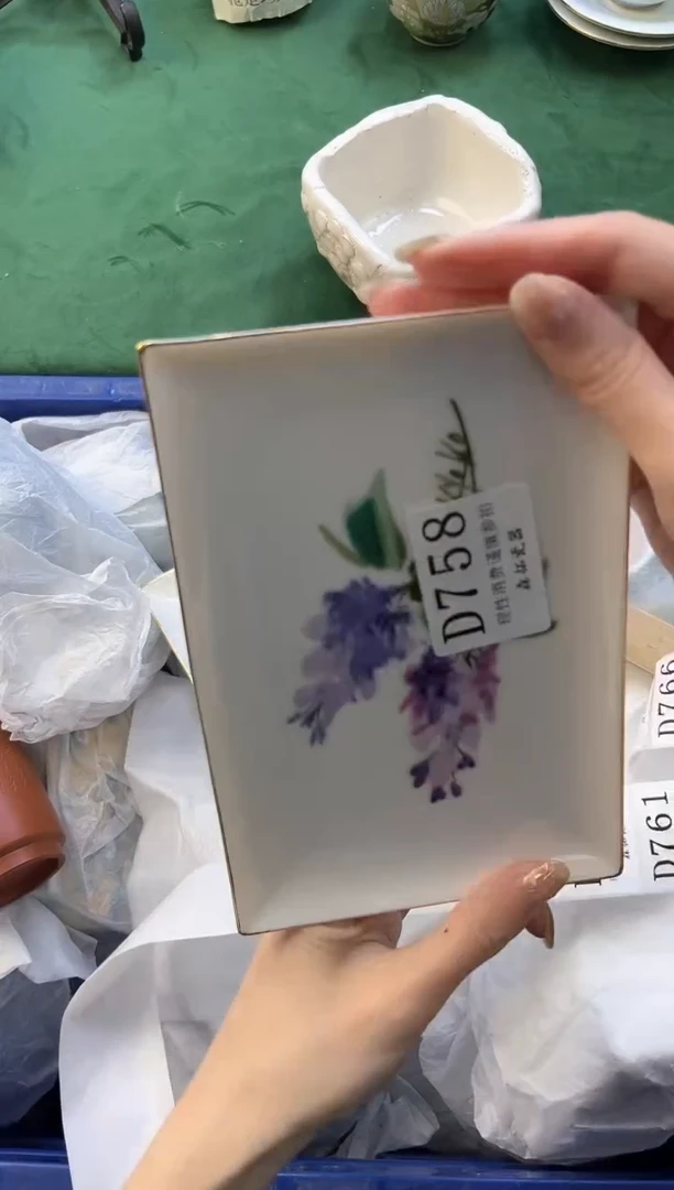 【闪购商品】瓷片          D758