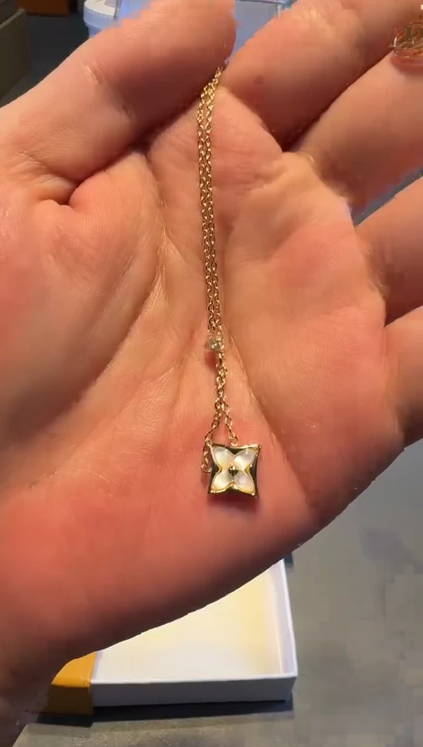 名品折扣名品折扣名品折扣