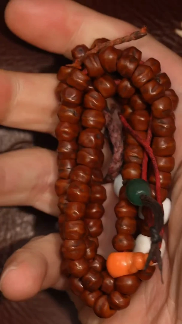 冲赛康胡子哥，藏传念珠183