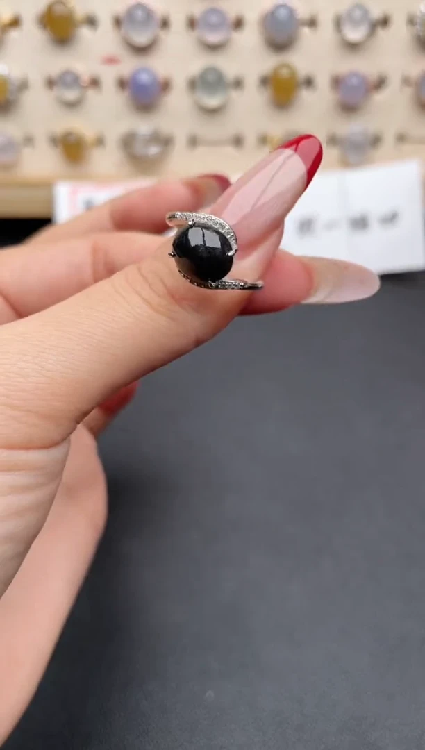 【闪购商品】翡翠戒指银S925镶嵌一物一证一礼盒