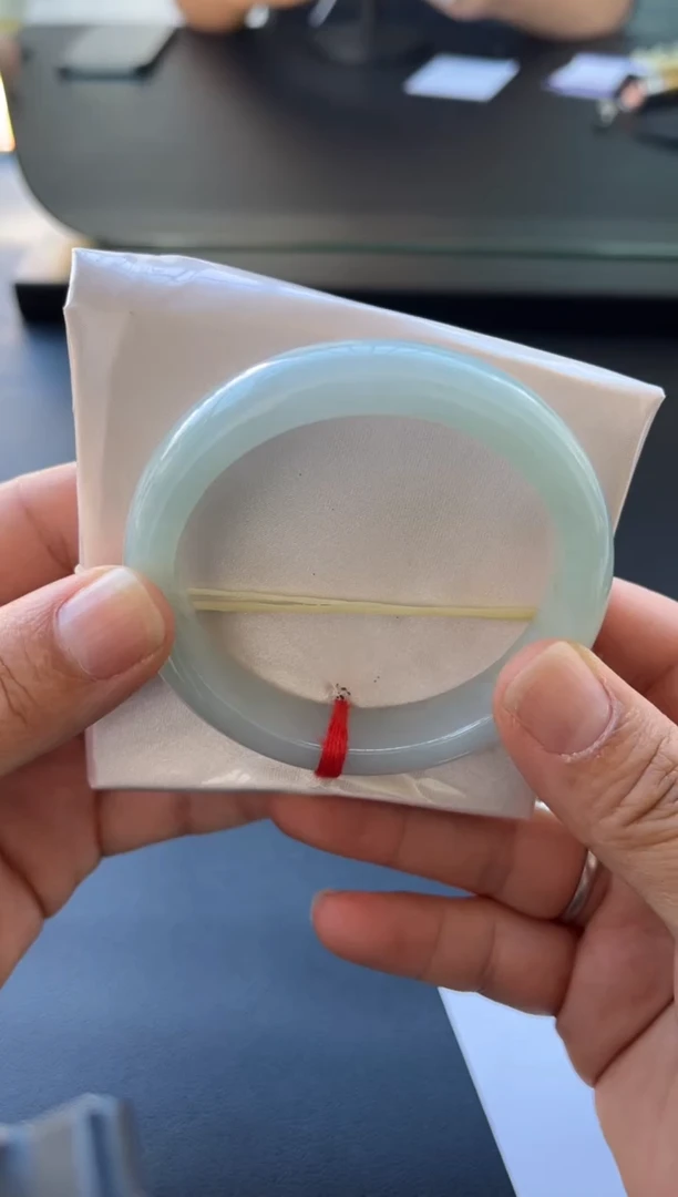 未镶嵌手镯翡翠多人