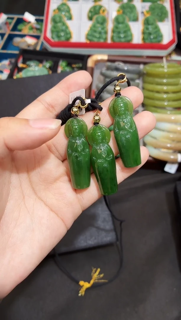 颈饰未镶嵌和田玉多样性发一