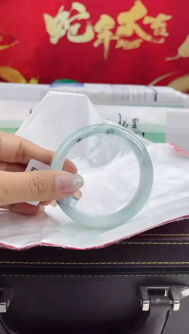 【闪购商品】翡翠手镯未镶嵌翡翠手镯（微瑕）5