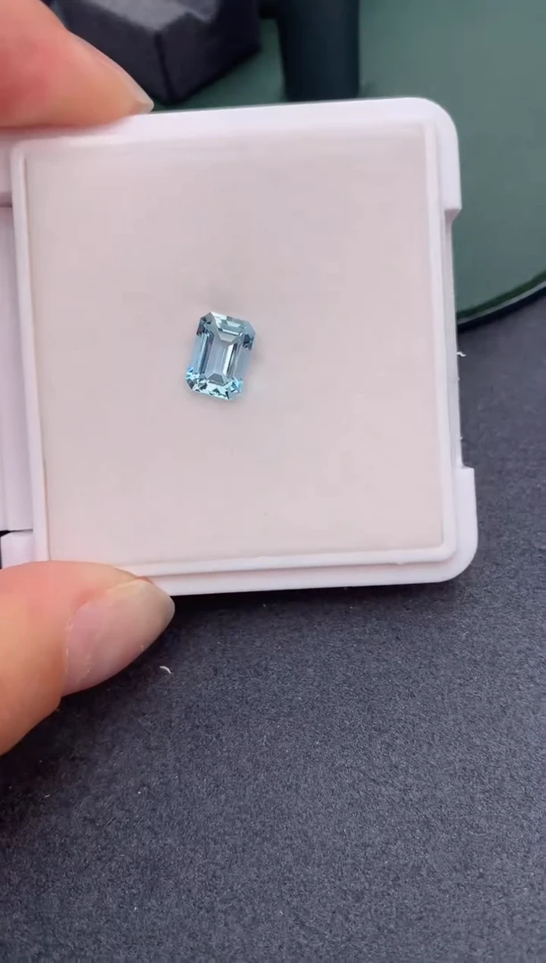 【闪购商品】海蓝宝石裸石未镶嵌1.6ct海蓝宝