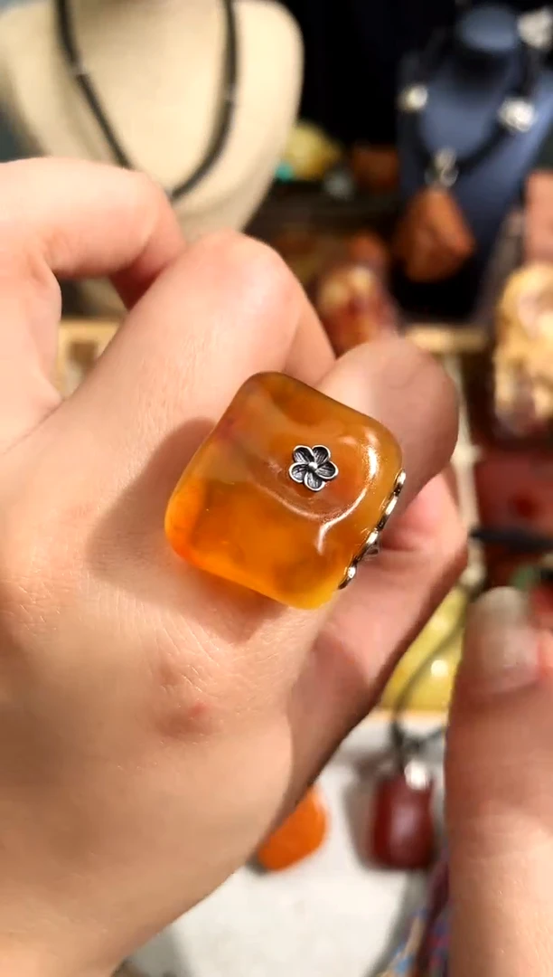 【闪购商品】蜜蜡裸石未镶嵌似玉