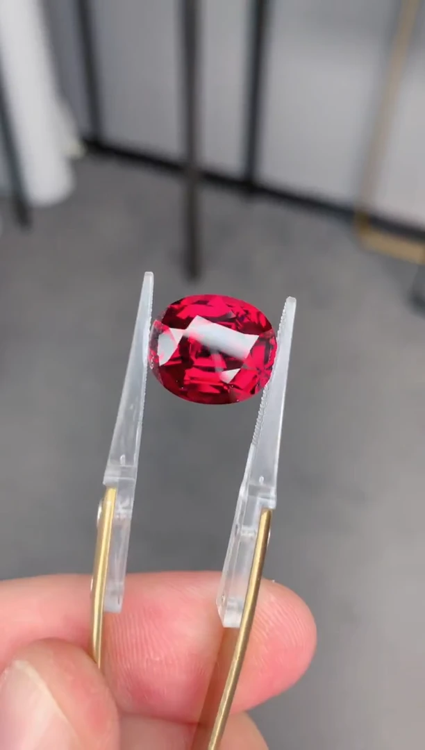 未镶嵌裸石石榴石10ct 镁铝榴石 定制