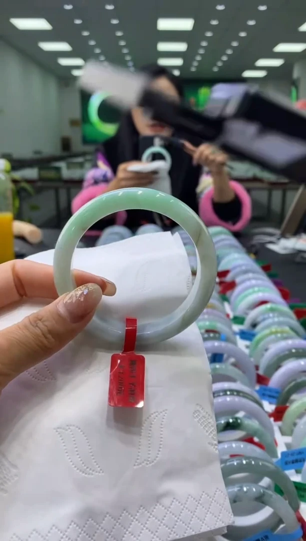 未镶嵌手镯翡翠00002040