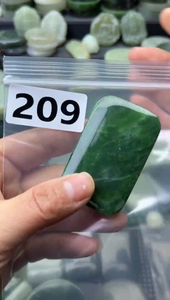 未镶嵌和田玉珠宝半成品牌子