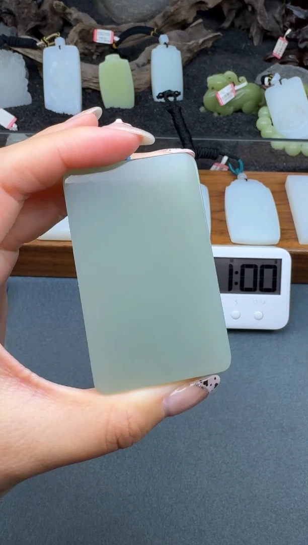 颈饰未镶嵌和田玉3