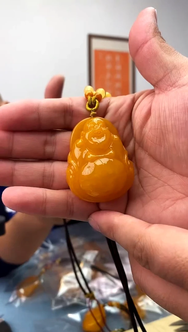 未镶嵌蜜蜡珠宝奇石假一罚十，微瑕发一件022