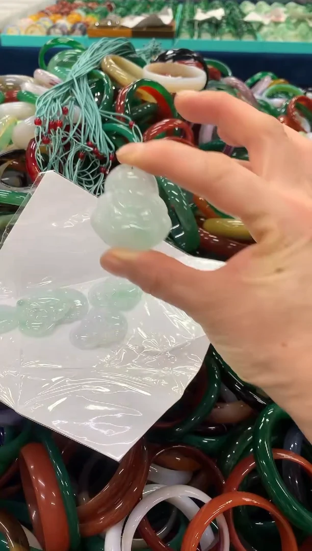 手镯玛瑙/玉髓未镶嵌22222