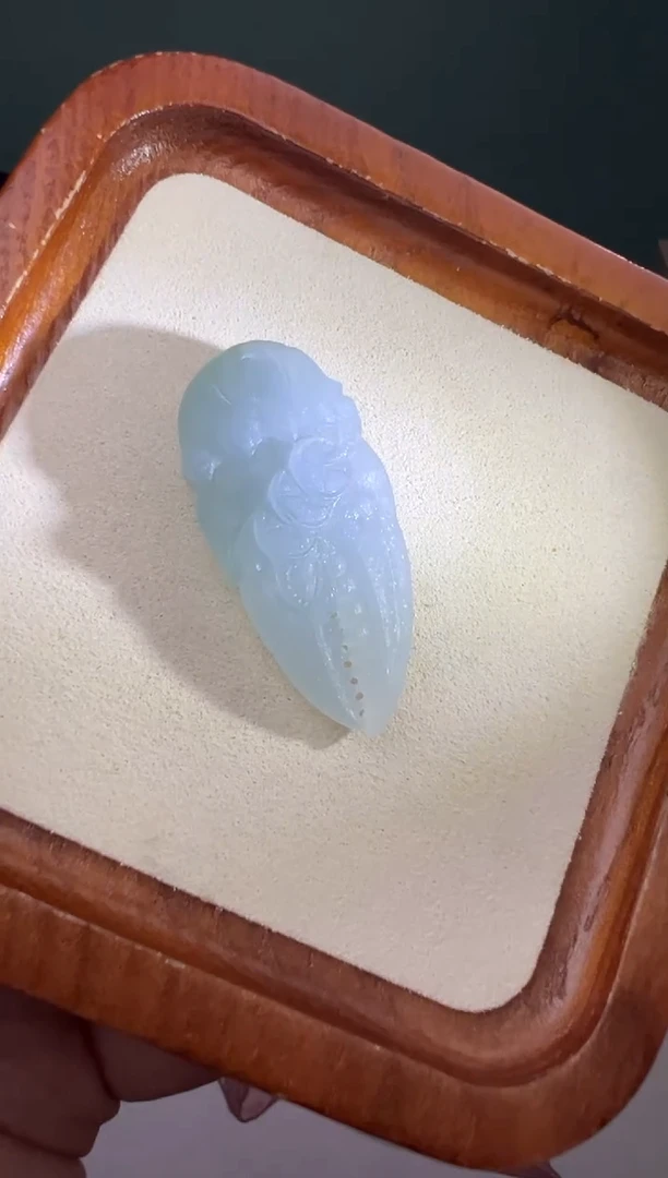 定制翡翠未镶嵌蓝底蟹钳