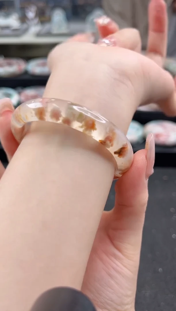 未镶嵌手镯石英质玉尘*丷圈口（赠品镯心）