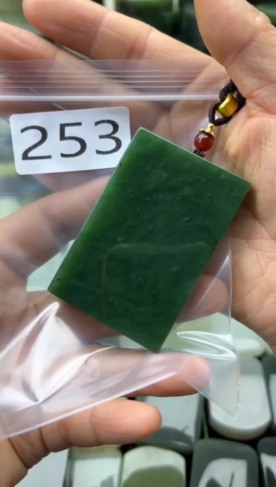 未镶嵌和田玉珠宝半成品牌子