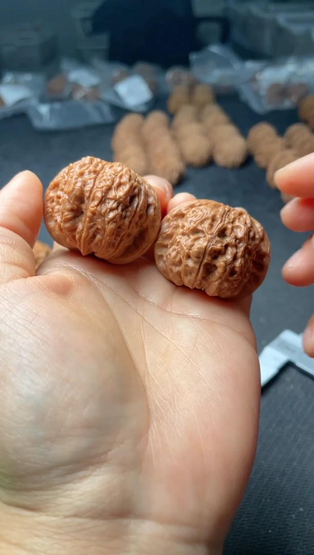 把件文玩核桃w58  血麒麟 41尺