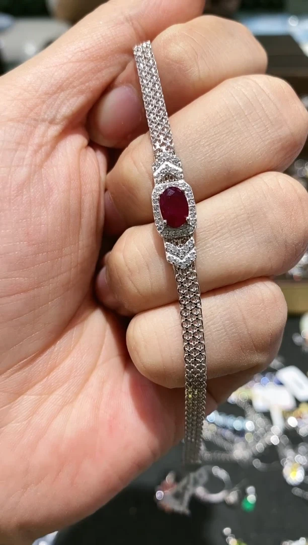 【闪购商品】红宝石手链银S925镶嵌手链