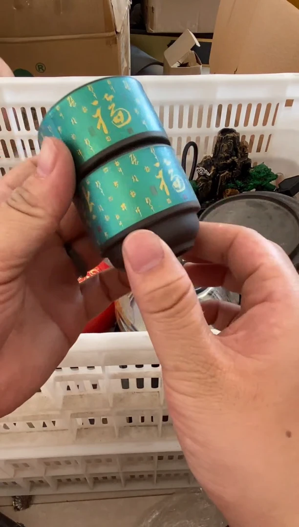 无运费险有瑕疵的摄影的产品有使用过的痕迹有点脏介意勿拍