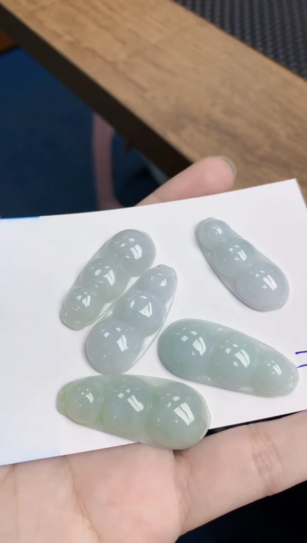 【闪购商品】翡翠颈饰未镶嵌多样性发其一