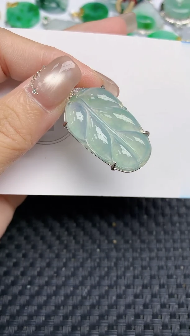 颈饰未镶嵌翡翠天然缅甸A货翡翠百元以上9元证书费自理