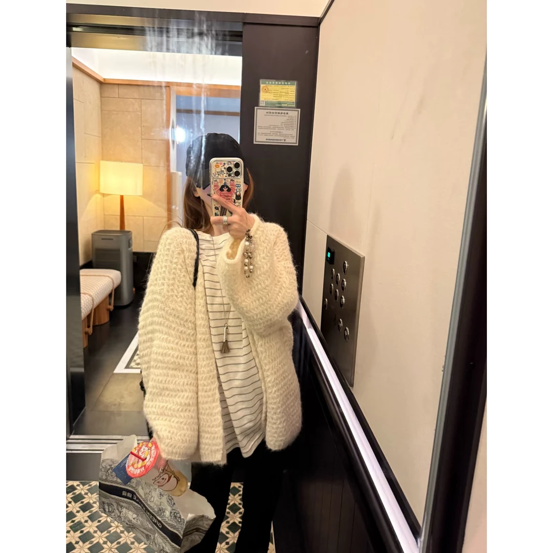 别致喇叭袖条纹显瘦T恤+软糯针织开衫女慵懒风长袖毛衣C 9351#