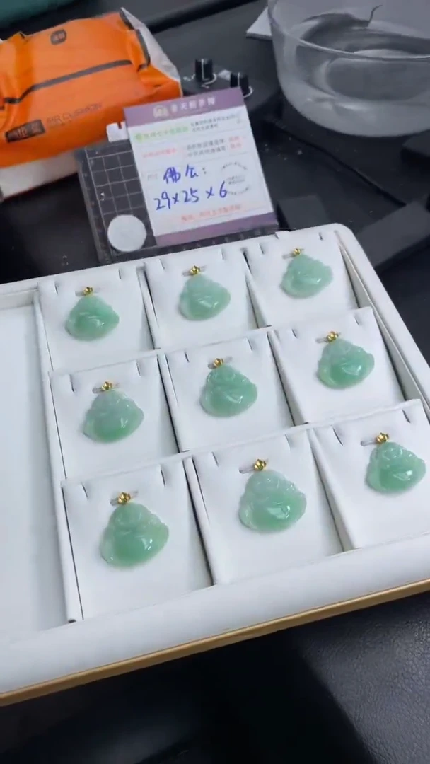 【闪购商品】翡翠颈饰18K金镶嵌翡翠佛公20/多样性发其一CP