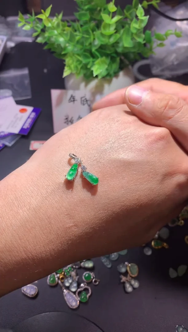 吊坠(不含链)未镶嵌翡翠爱****~1