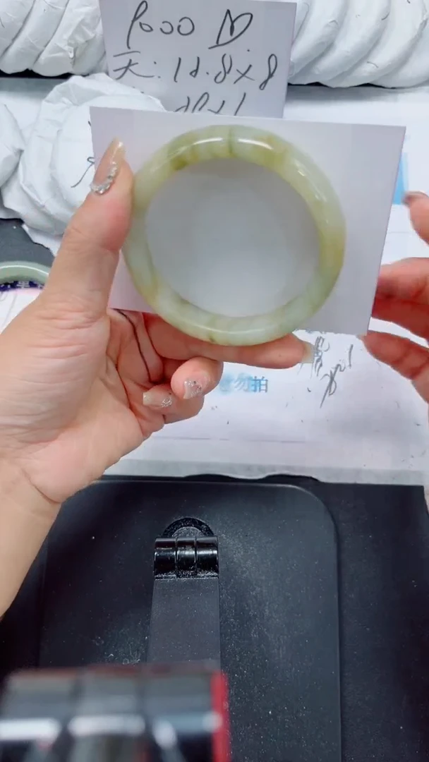 未镶嵌手镯石英质玉148-56.5