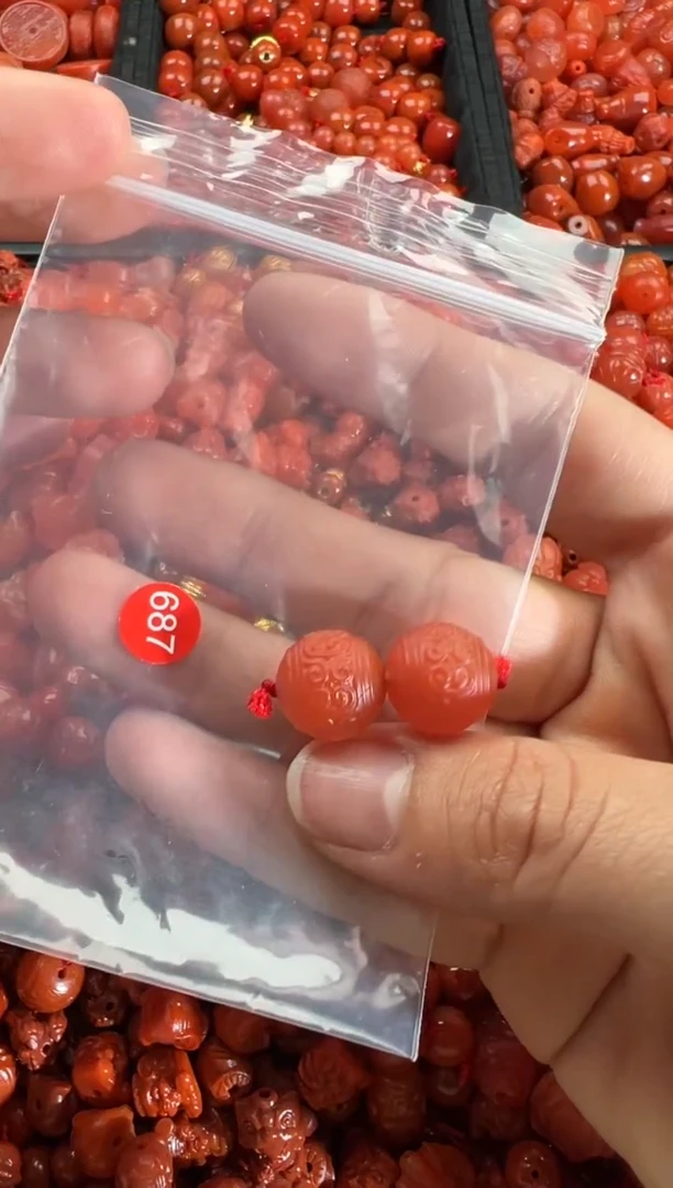 【闪购商品】南红玛瑙颈饰未镶嵌1