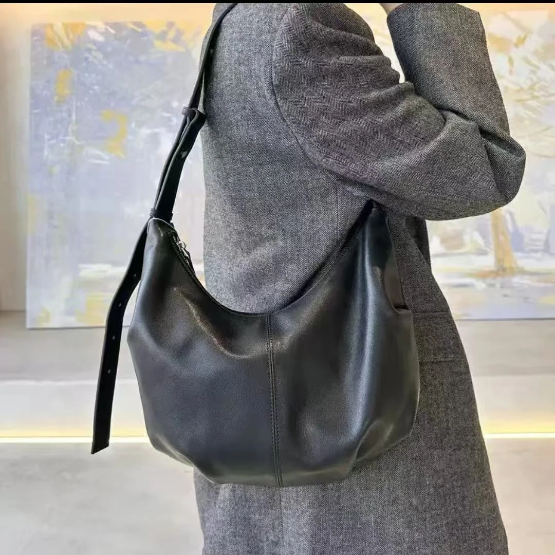 2024新款单间斜跨时尚女包饺子包百搭休闲气质女士
