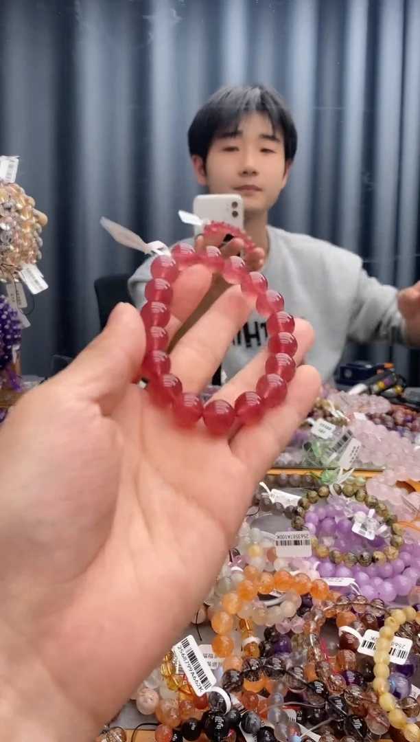 【闪购商品】石英质玉手链未镶嵌草莓晶