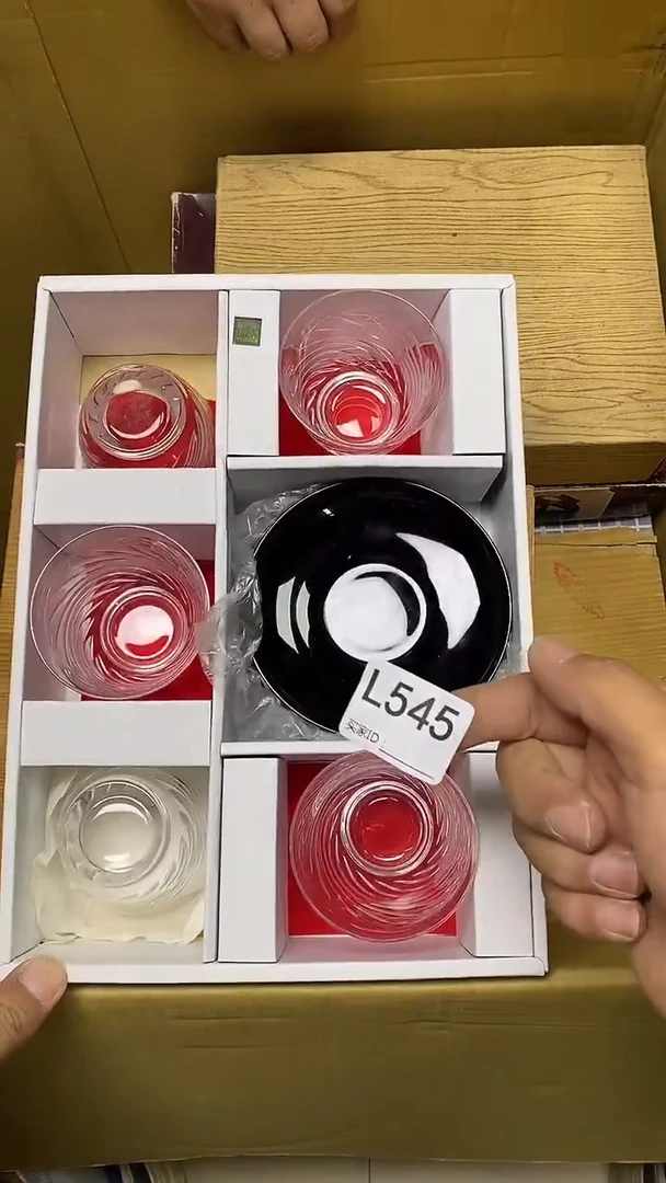 瓷片莞****^L545默认微瑕，谨慎参拍