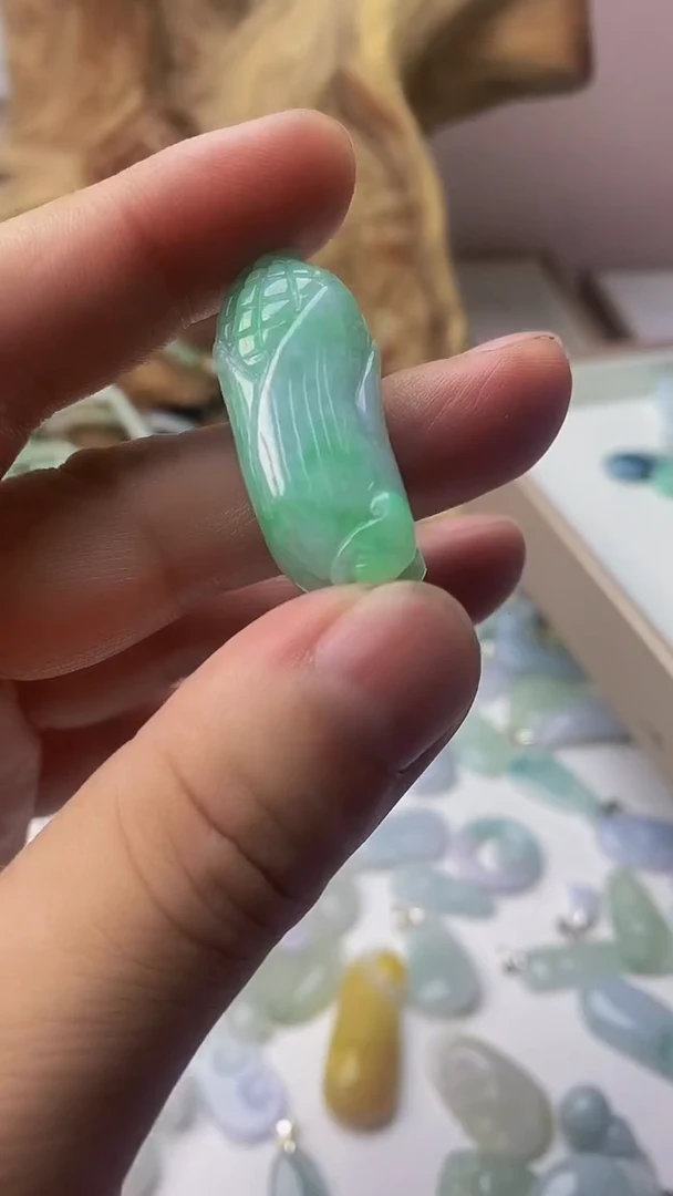 颈饰未镶嵌翡翠翡翠