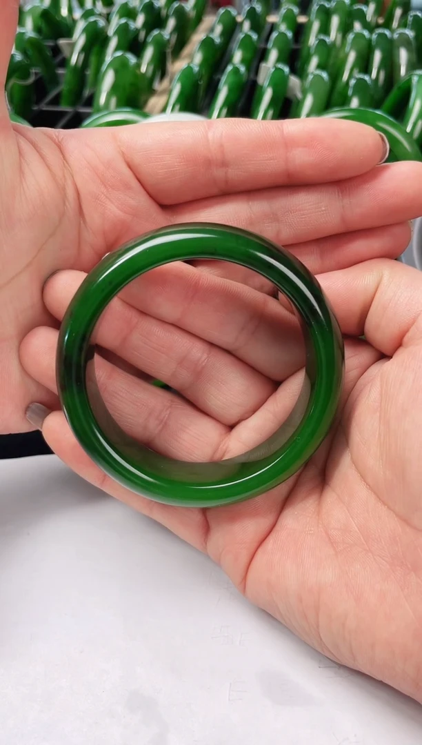 【闪购商品】和田玉（碧玉）未镶嵌手镯碧玉手镯
