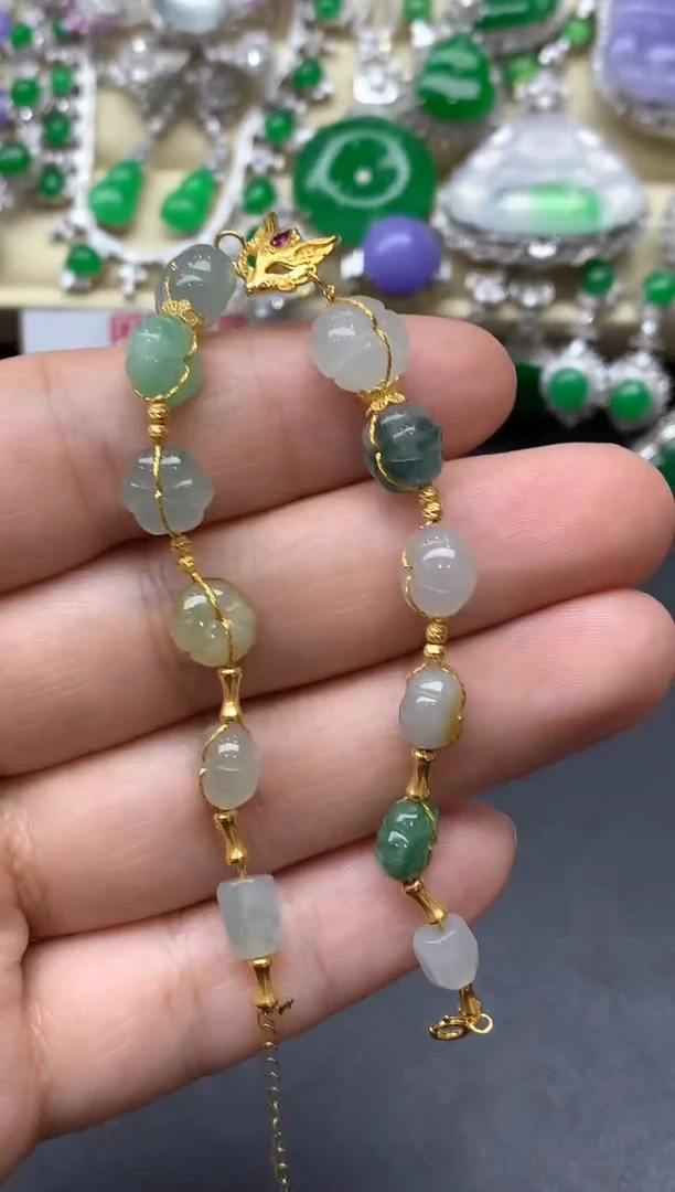 18K金镶嵌手链翡翠95-中国好珍宝