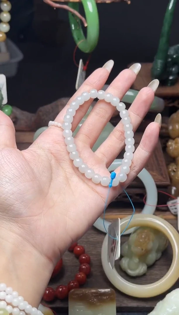 手串未镶嵌和田玉卡7新疆黑山 老型9011035