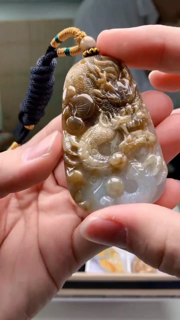 【闪购商品】定制翡翠未镶嵌5028bb-毛货挂件109