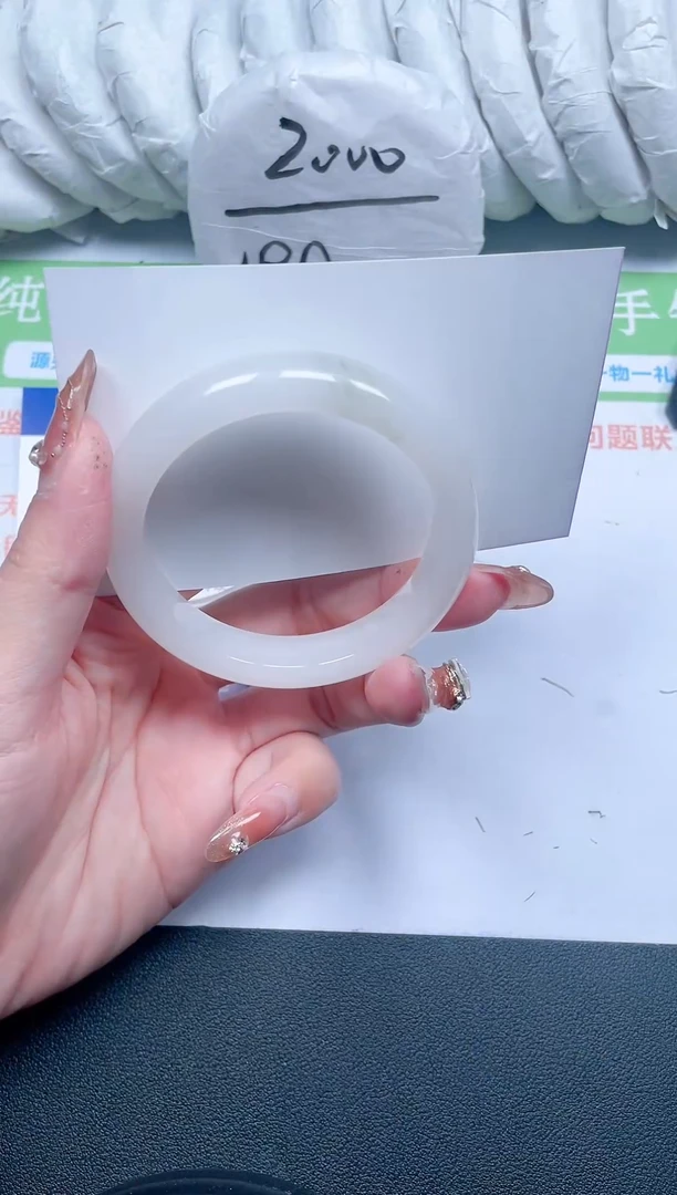 【闪购商品】石英质玉手镯未镶嵌57-52-1