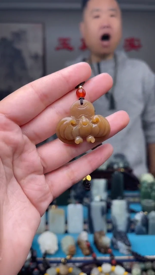 未镶嵌和田玉挂件1