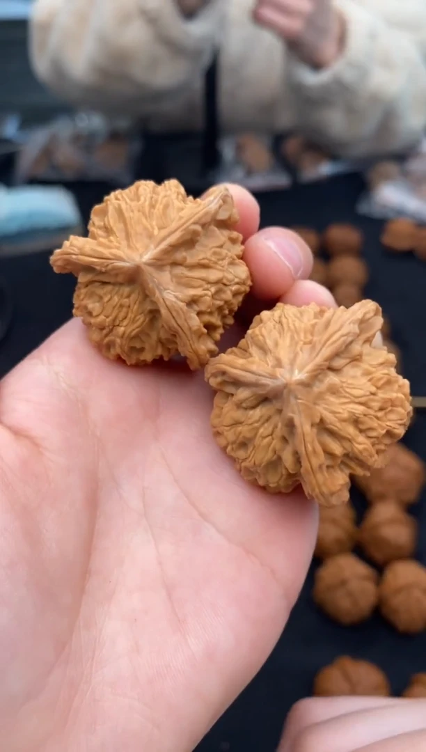 【闪购商品】文玩核桃把件盘山奔40-u330