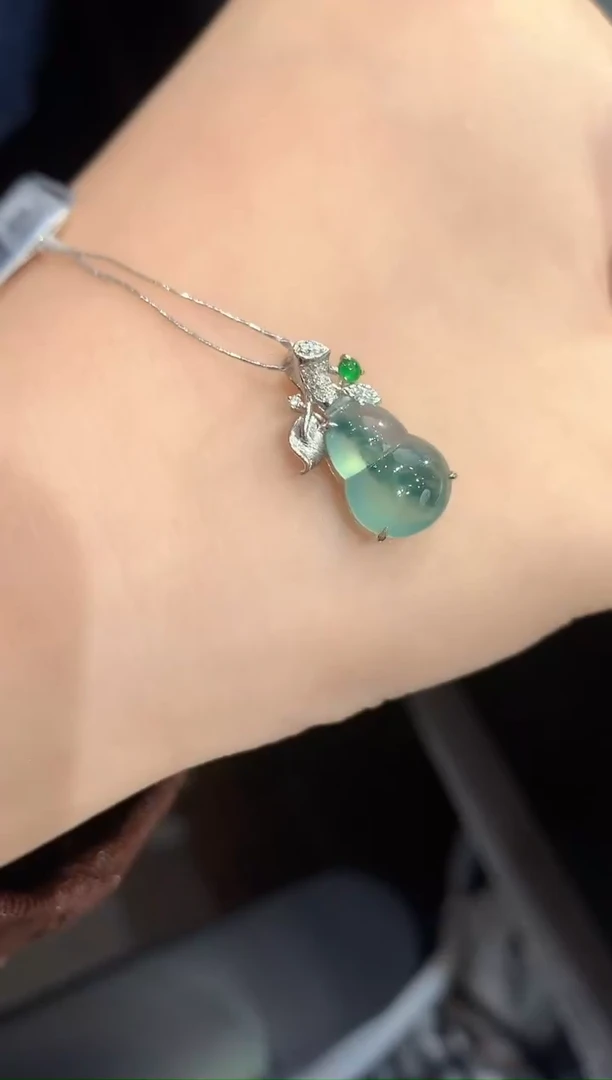 吊坠(不含链)18K金镶嵌翡翠35-吊坠