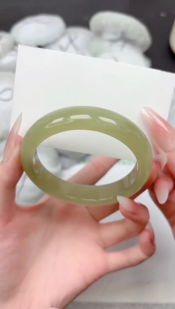 未镶嵌手镯石英质玉93-57.3