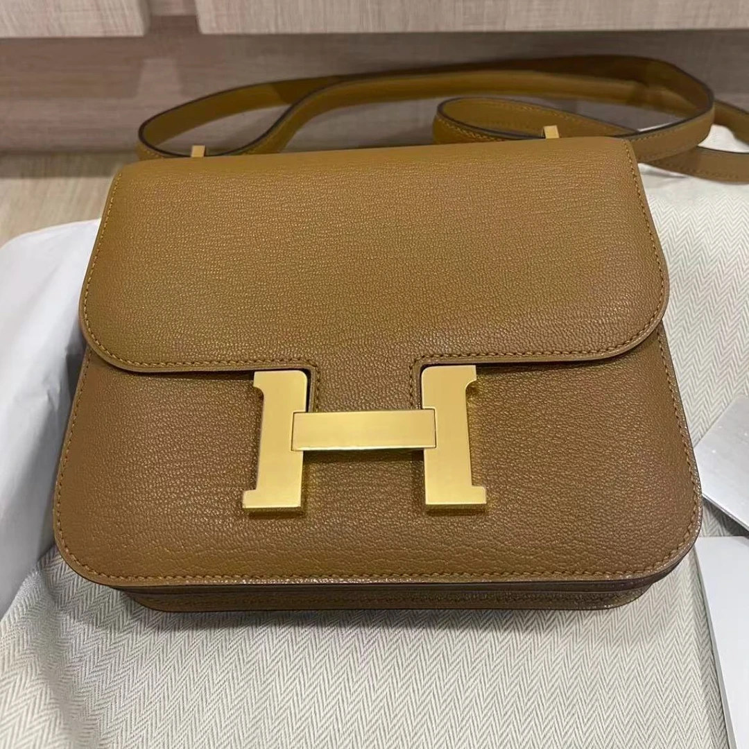 99新 Hermes/爱马仕 康康19牛皮纸色金扣s皮W单肩包