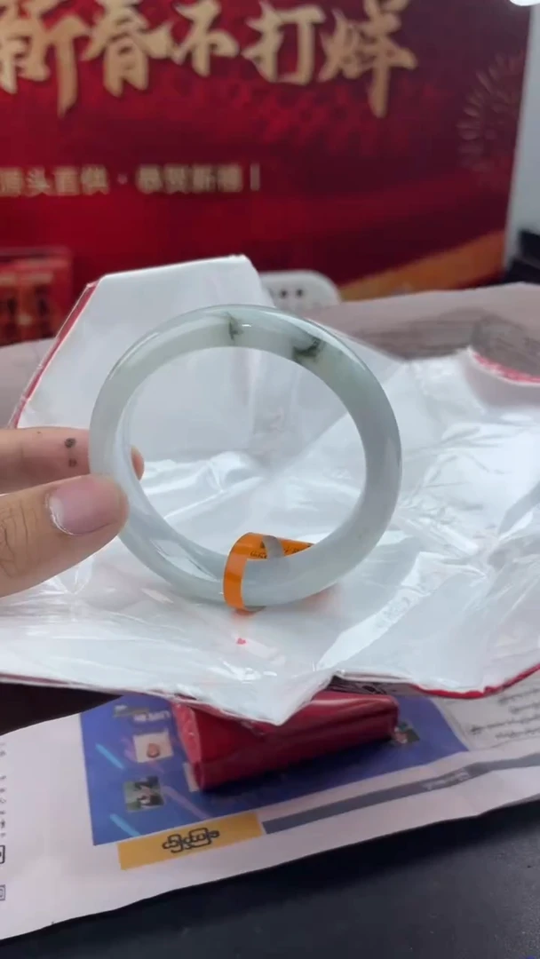 【闪购商品】翡翠手镯未镶嵌22翡翠手镯（微瑕）